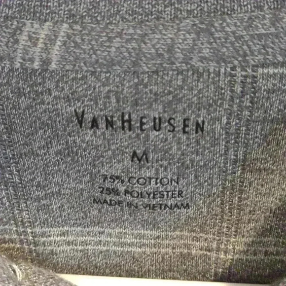 Van Heusen men's gray 2 button‎ long sleeve Polo medium - Picture 3 of 4